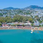 Ξενοδοχείο Alexander The Great & 3*