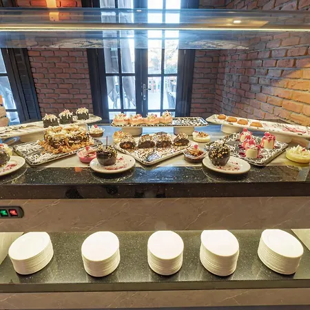 Alexander The Great & Otel 3*